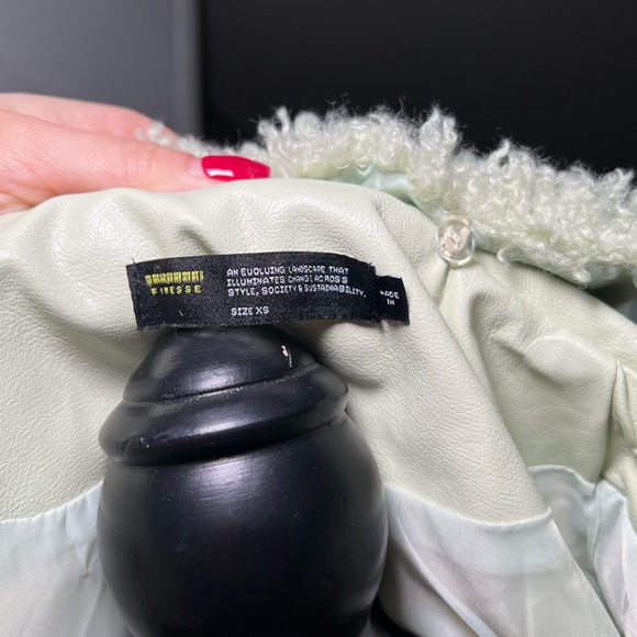 Light Green Coat with Faux Fur Trim - Picture 6 of 7